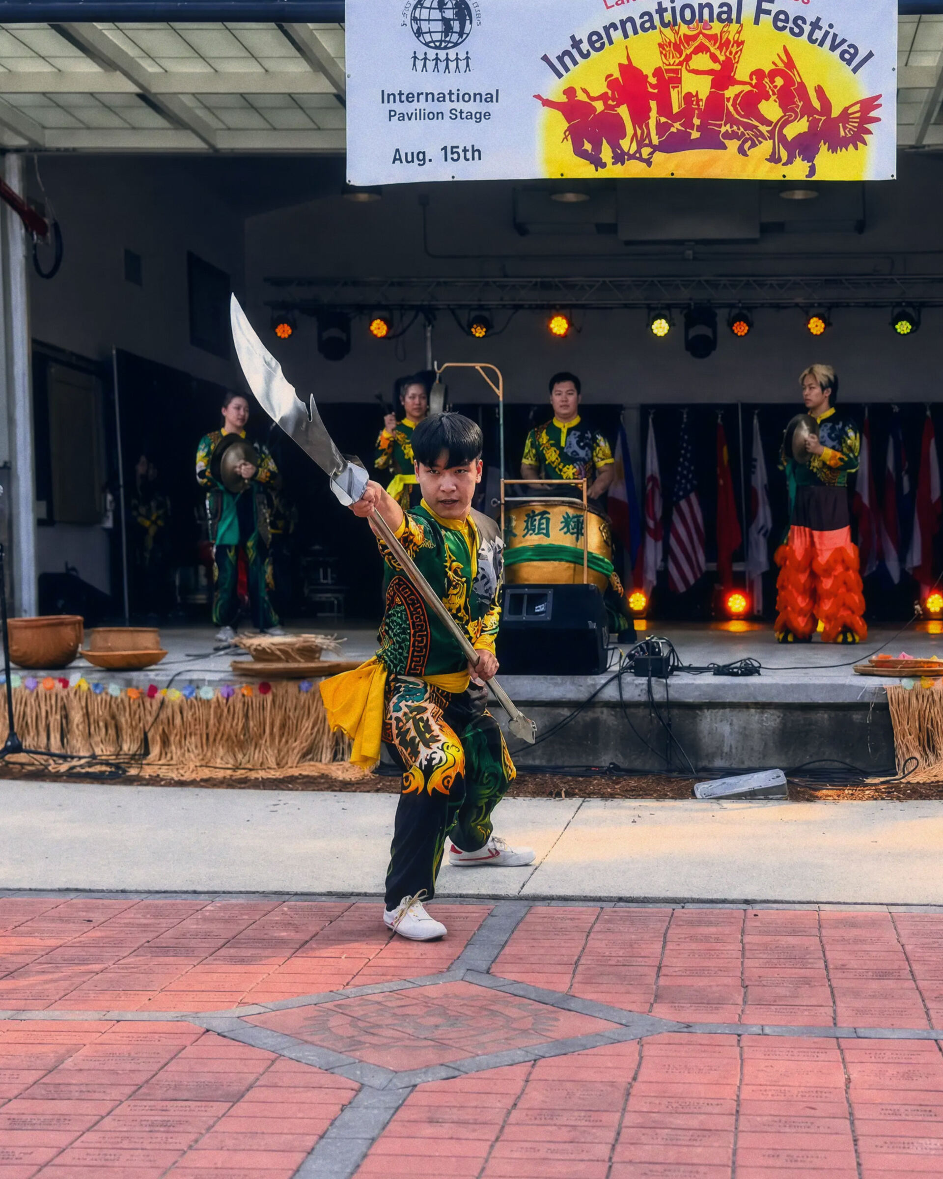 A Mak Fai kung fu student performing a guan dao weapon form